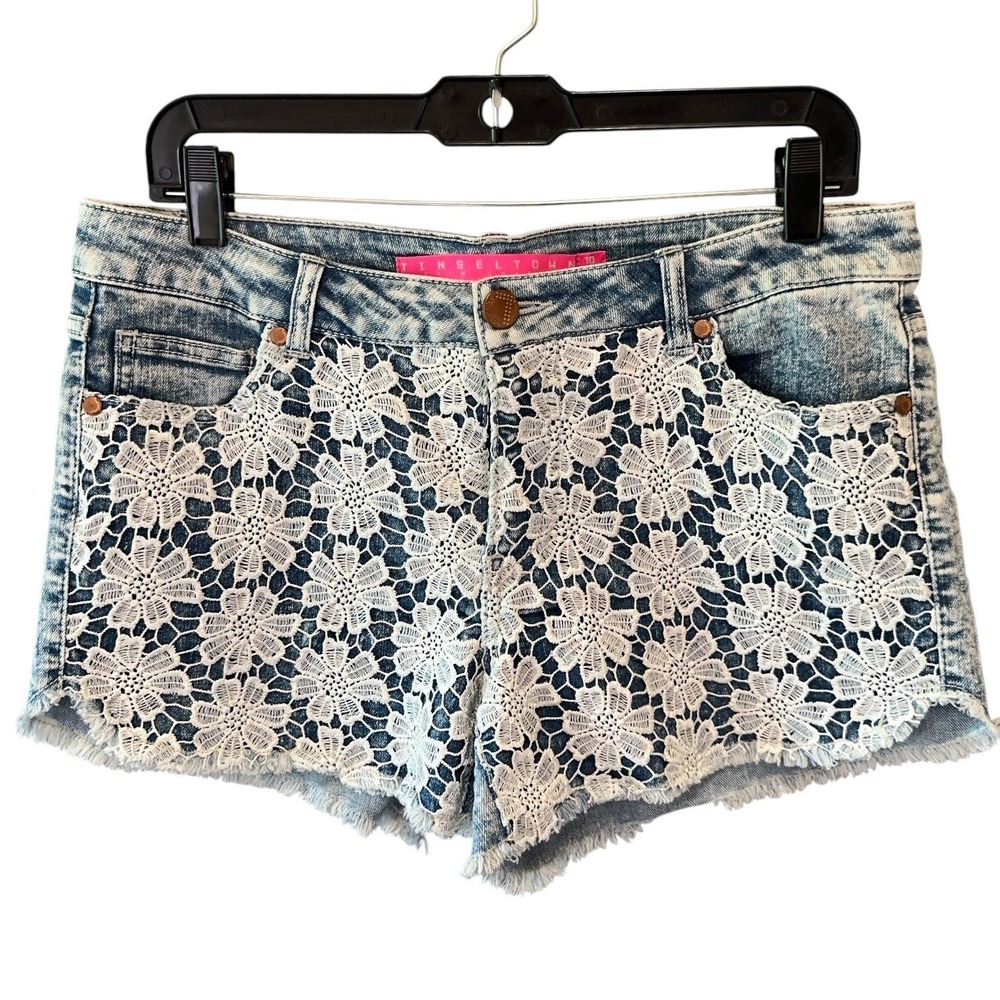 Tinseltown Denim Couture Women 10 Blue Floral Lace Acid Wash Shorts Stretch EUC